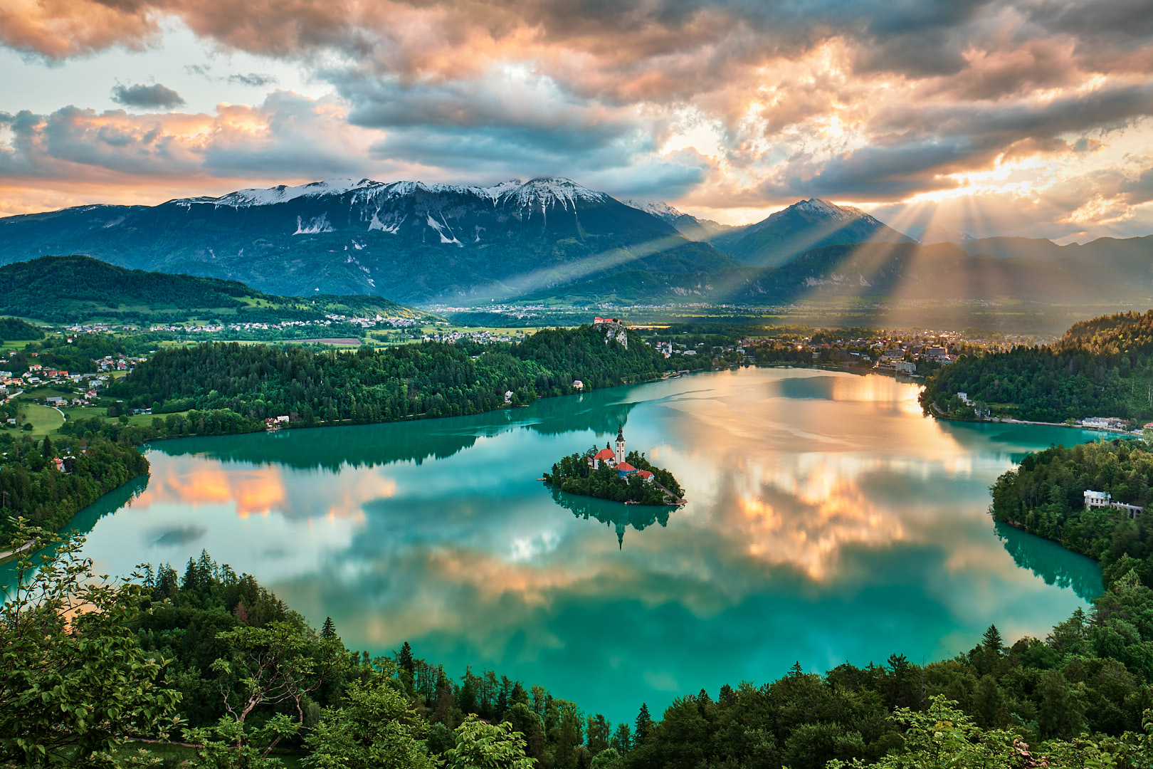 Landscape & Cityscape